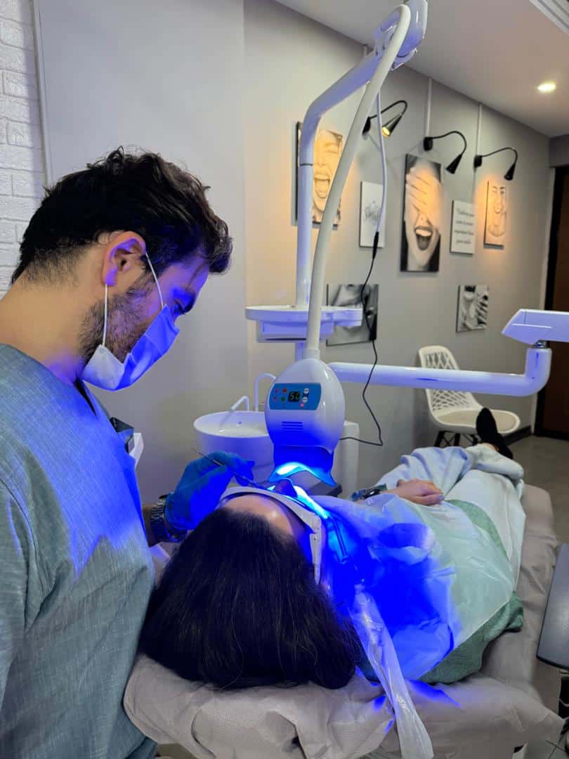 دکتر اسلامی‌فر بهترین جراح دهانی غرب تهران